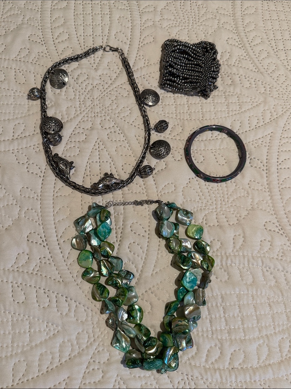 🌸Buy 2 for $10🌸 
Jewelry bundle
